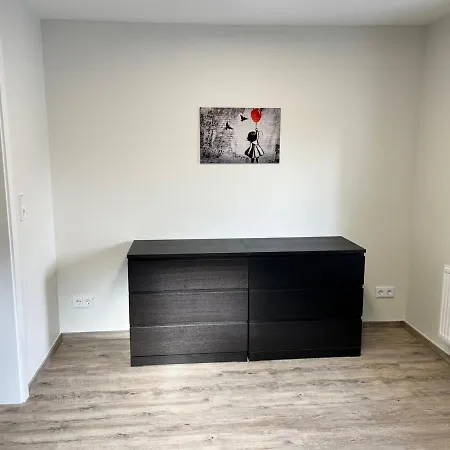 Geraeumige Mit Garten Апартаменты