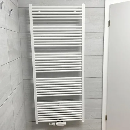 Geraeumige Mit Garten