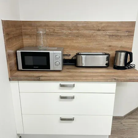 Апартаменты Geraeumige Mit Garten Кроненбург