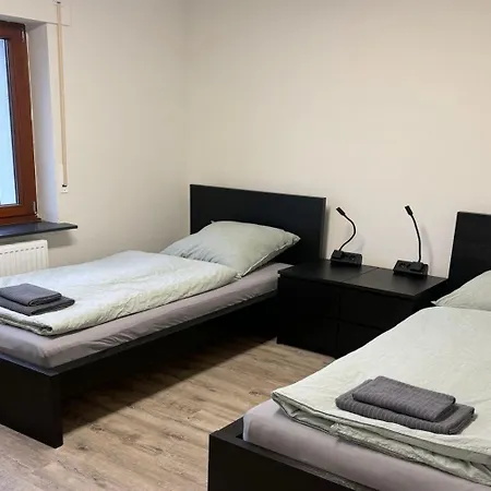 Geraeumige Mit Garten Кроненбург