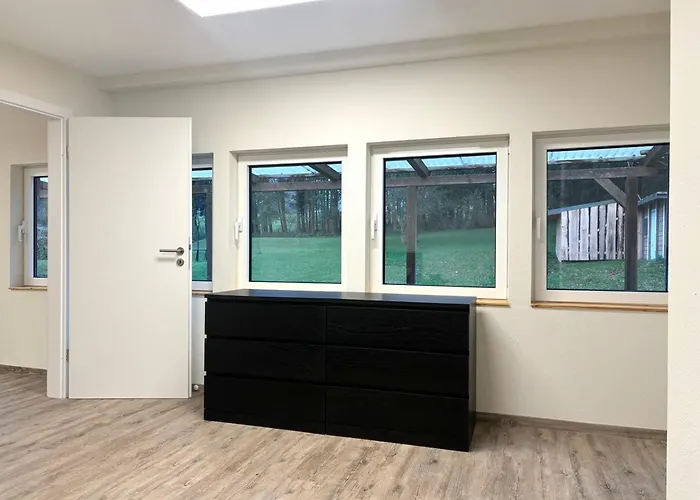 Geraeumige Mit Garten Apartamento *